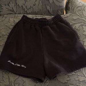 PrettyLittleThing Shorts
